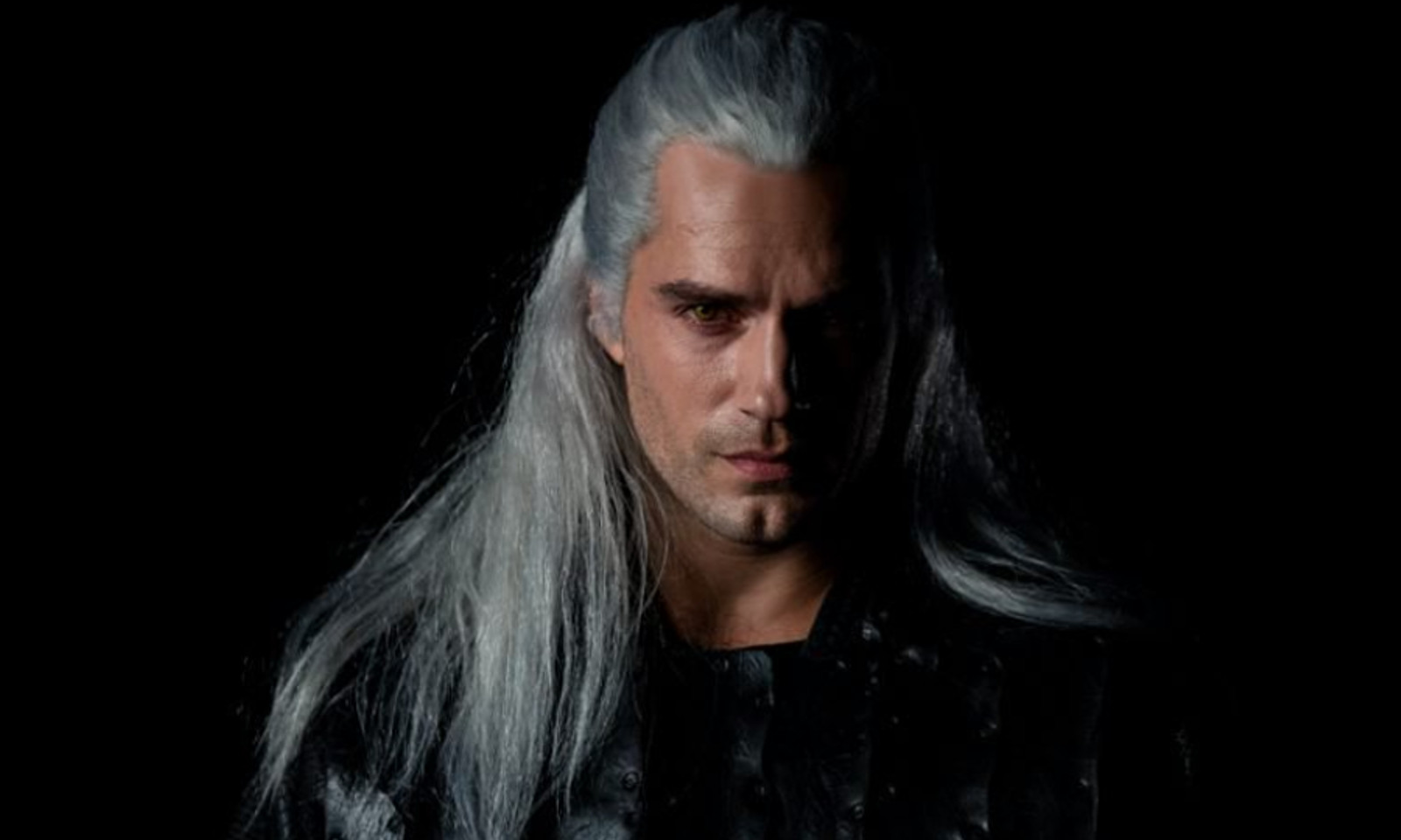 Henry Cavil como Geralt de Rivia em The Witcher