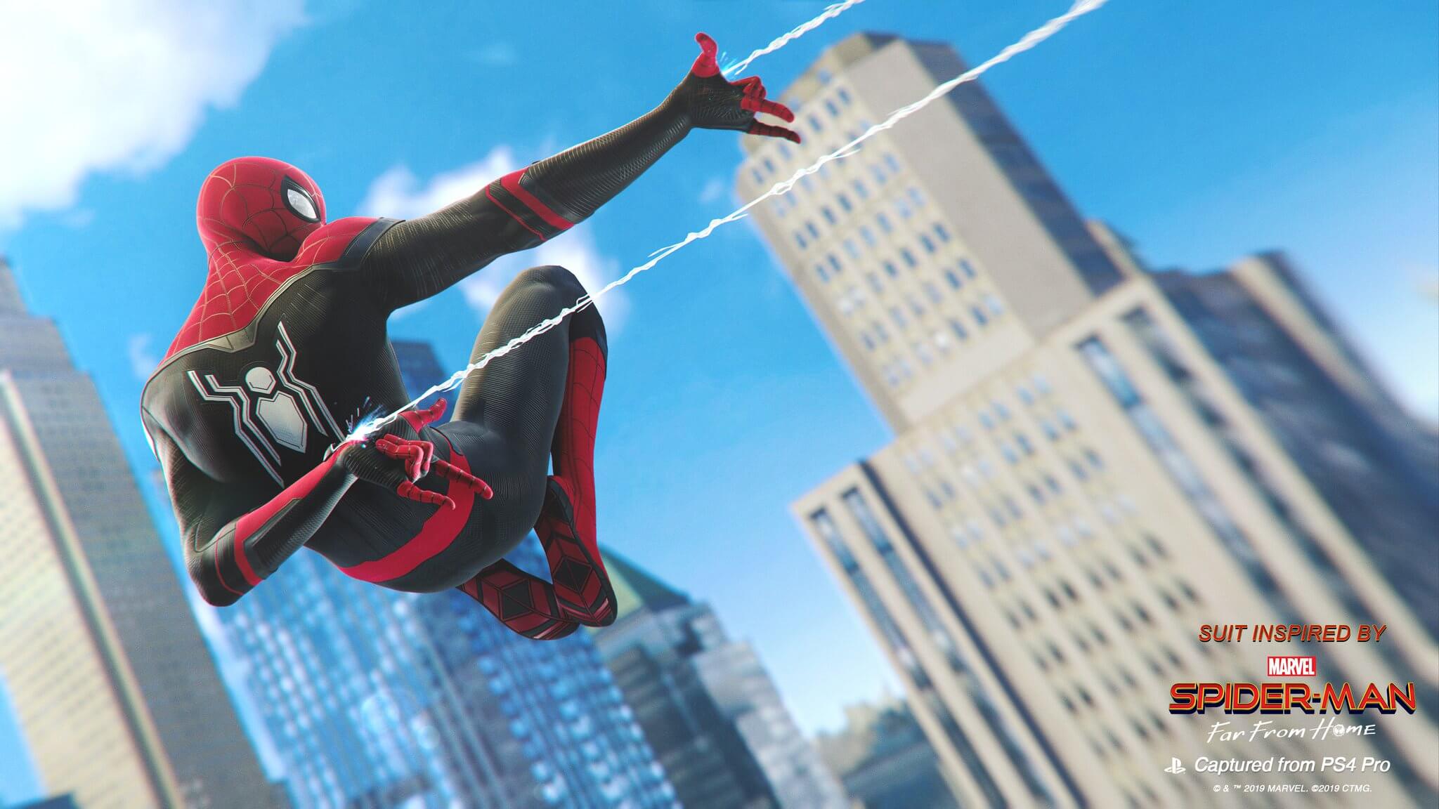 Spider-Man com traje Aprimorado