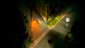 Screenshot de Yomawari: Lost in the Dark